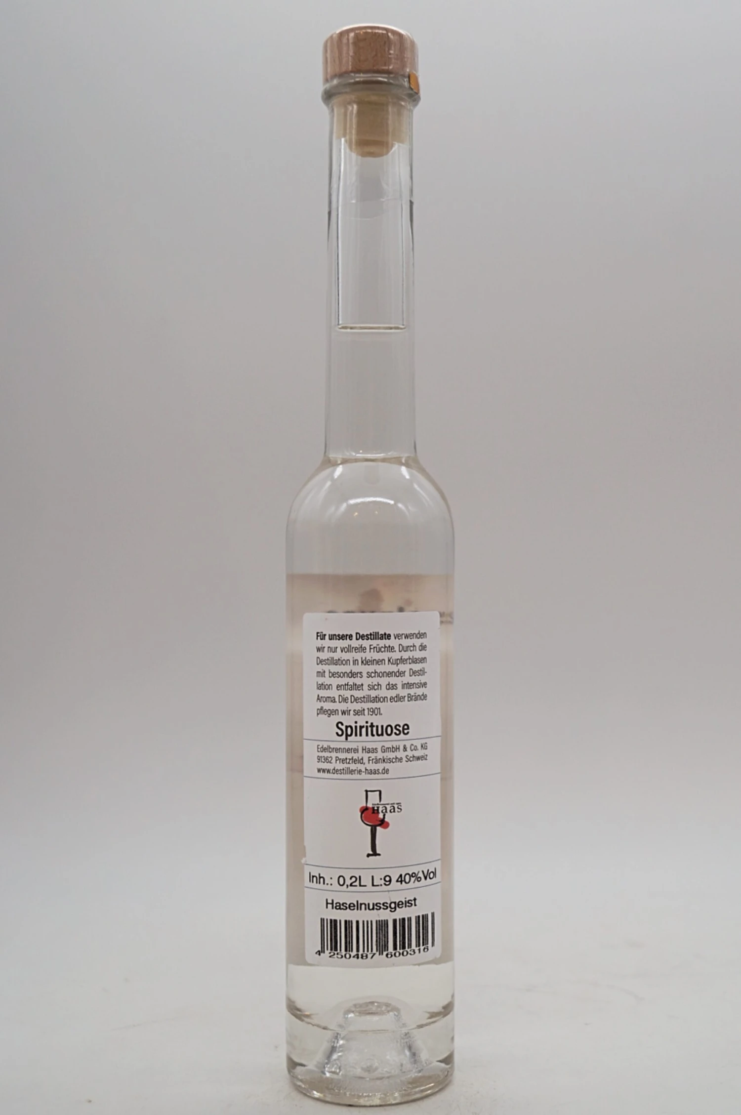 Haselnuss Spirituose 2 Haselnuss Spirituose – Bild 2