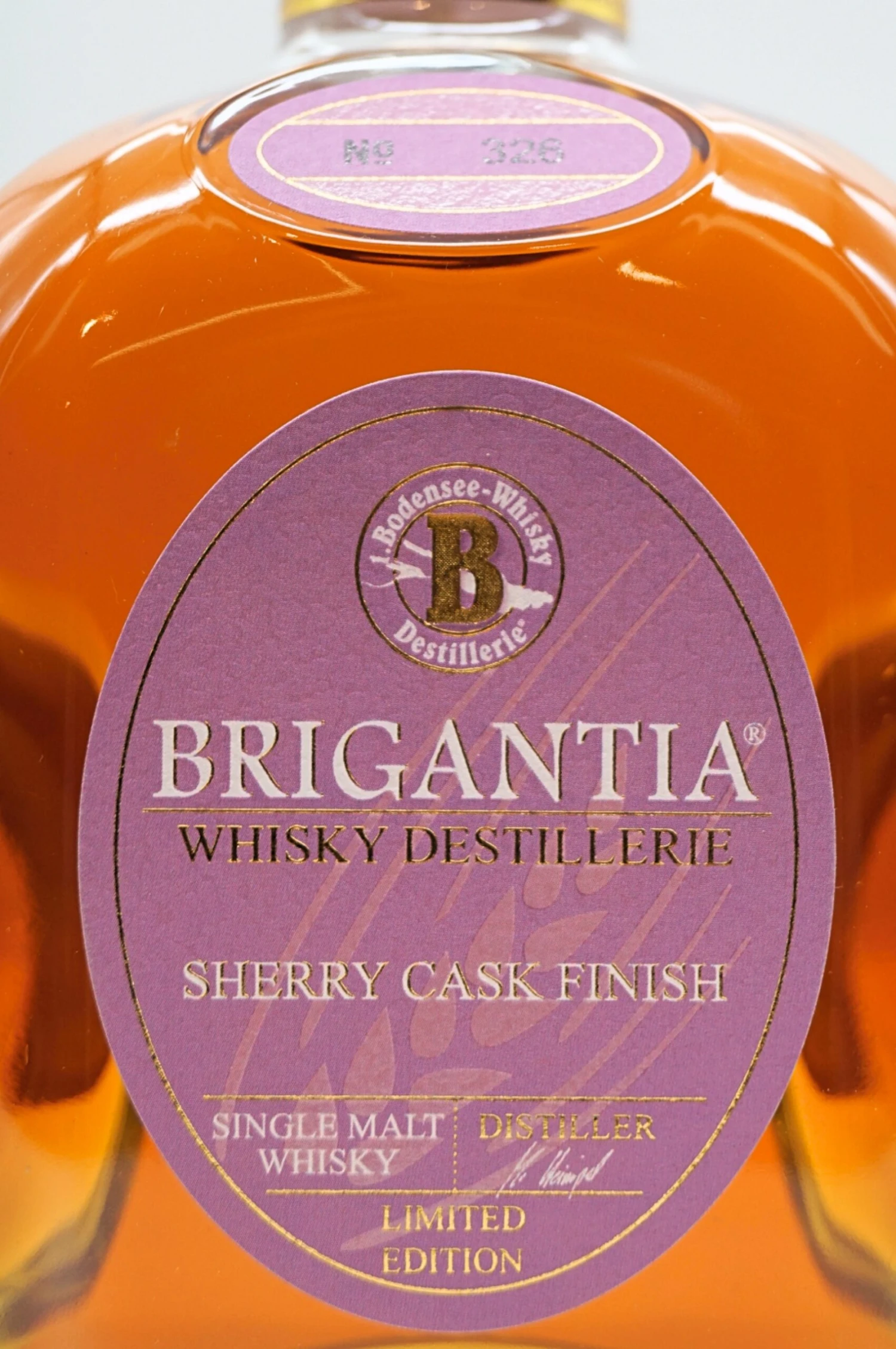 Sherry Cask Finish Single Malt Whisky 4 Sherry Cask Finish Single Malt Whisky – Bild 4