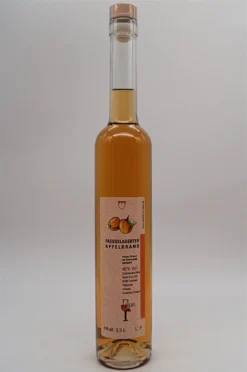 Apfelbrand Fassgelagert