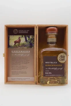 Kirschwasser Im Kirschholzfass Gereift