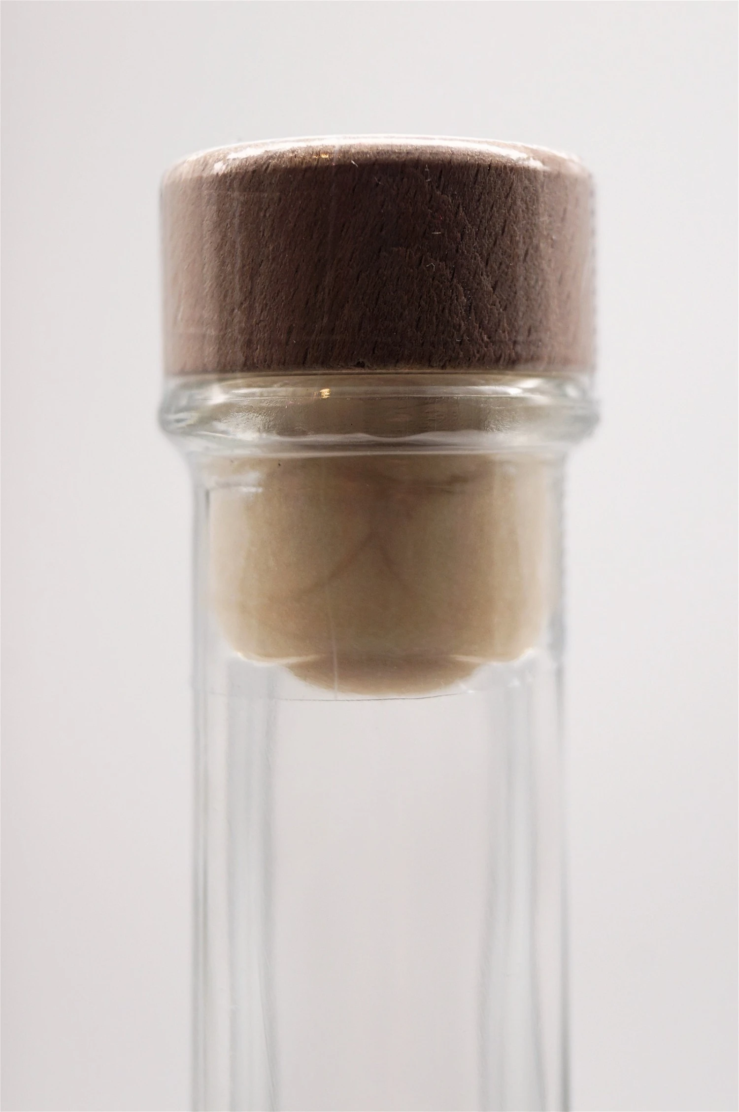 Haselnuss Spirituose 5 Haselnuss Spirituose – Bild 5